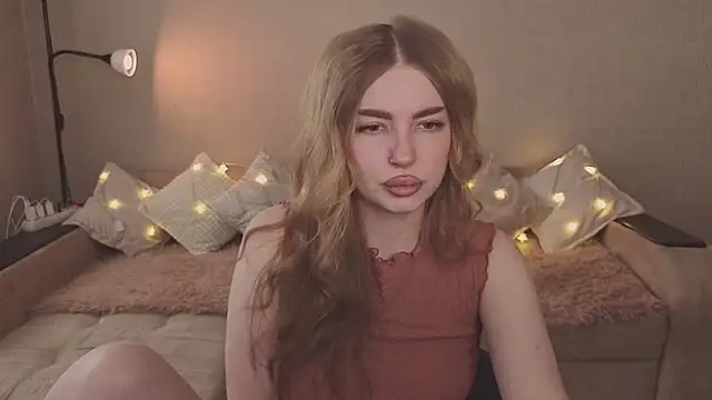 Snapshot of ViolettaLopez chatting on February 16, 2026, 9:30 am ViolettaLopez online show from February 16, 2026, 9:30 am