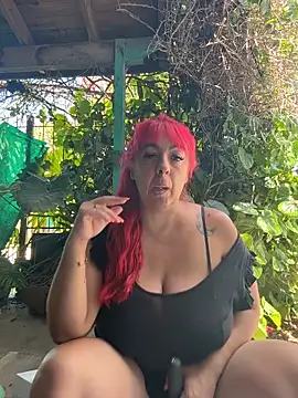 Snapshot of sofy_alone chatting on November 24, 2025, 2:39 pm sofy alone online show from November 24, 2025, 2:39 pm