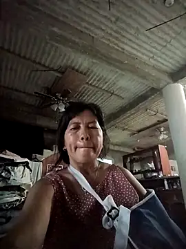 TropicalFlower online show from March 25, 2026, 9:41 am