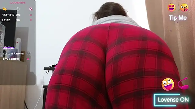 Snapshot of BBW_MILF_4U chatting on January 13, 2026, 11:03 am BBW MILF 4U online show from January 13, 2026, 11:03 am