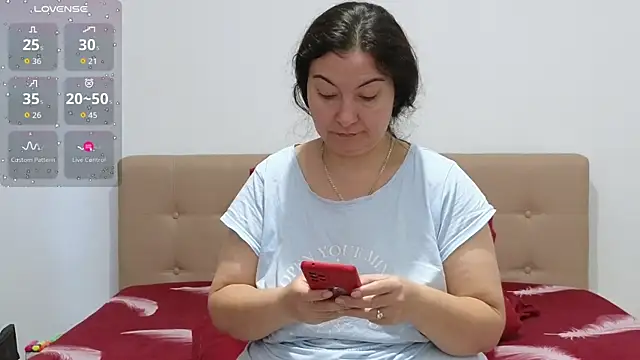 BBW MILF 4U online show from October 23, 2025, 6:34 am