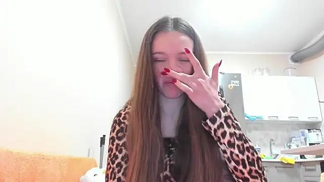 Snapshot of Naughty_Molly chatting on April 10, 2026, 5:20 pm Naughty Molly online show from April 10, 2026, 5:20 pm