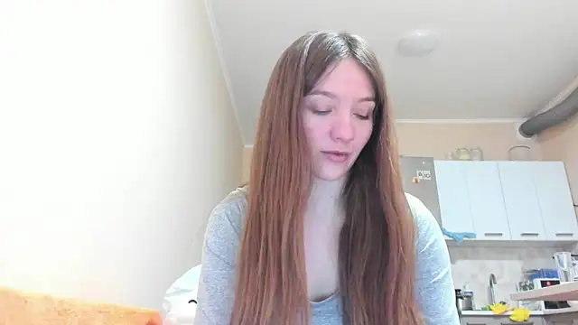 Snapshot of Naughty_Molly chatting on April 12, 2026, 4:21 pm Naughty Molly online show from April 12, 2026, 4:21 pm