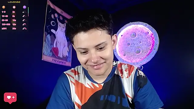 girl intense444 online show from February 27, 2026, 1:00 pm