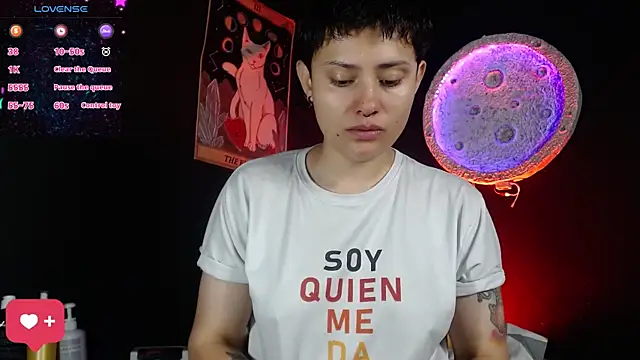 girl intense444 online show from May 17, 2026, 1:33 pm