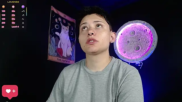 girl intense444 online show from March 3, 2026, 12:56 pm