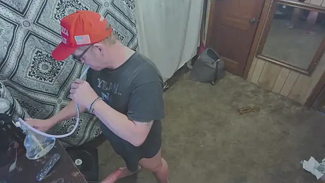 Snapshot of sex4fun_21 chatting on November 16, 2025, 8:24 pm sex4fun 21 online show from November 16, 2025, 8:24 pm