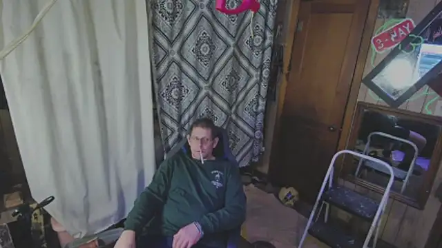 Snapshot of sex4fun_21 chatting on December 14, 2025, 8:09 am sex4fun 21 online show from December 14, 2025, 8:09 am