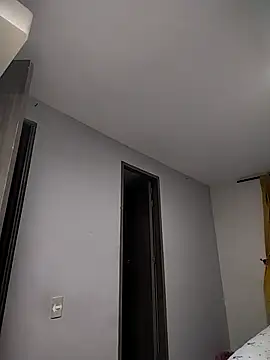 Snapshot of sharon_1 chatting on October 19, 2025, 9:28 pm sharon 1 online show from October 19, 2025, 9:28 pm