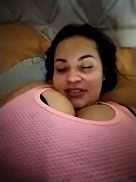 Snapshot of sharon_1 chatting on November 30, 2025, 7:09 am sharon 1 online show from November 30, 2025, 7:09 am