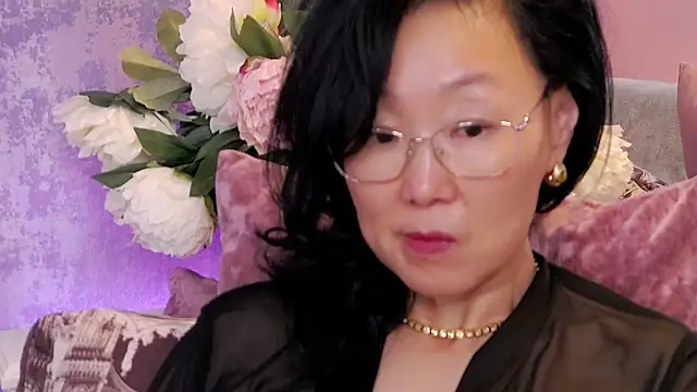 Asian legs online show from February 21, 2026, 9:55 am