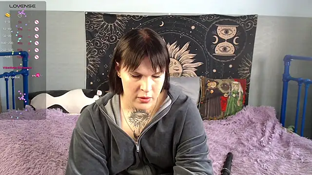 ivamayy online show from March 6, 2026, 8:31 am