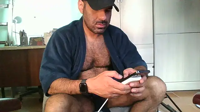 Snapshot of MILITARS chatting on May 30, 2026, 7:52 pm MILITARS online show from May 30, 2026, 7:52 pm