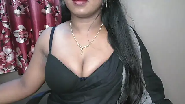 Snapshot of Dhiyapink chatting on September 11, 2025, 4:07 pm Dhiyapink online show from September 11, 2025, 4:07 pm