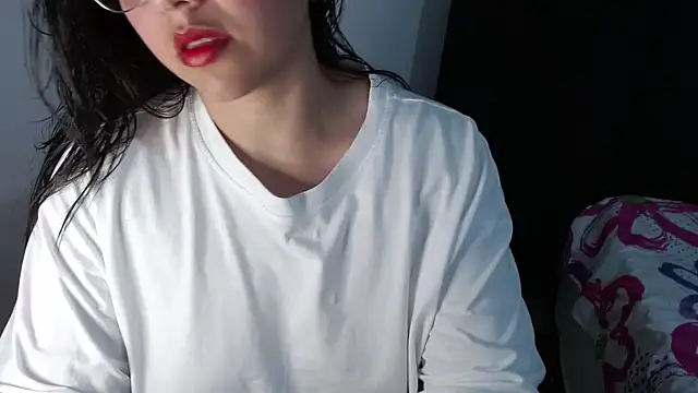 lizbodu online show from November 7, 2025, 2:16 am