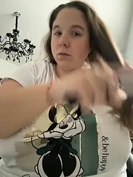 Snapshot of AureliaWinter chatting on October 16, 2025, 8:33 am AureliaWinter online show from October 16, 2025, 8:33 am