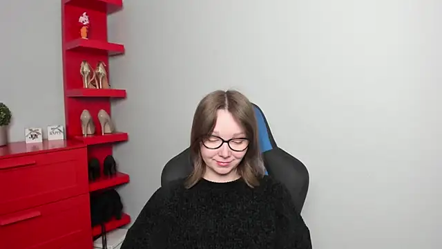 Cookie zoe online show from April 13, 2026, 6:50 am