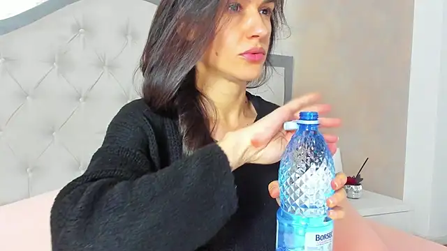 JennaMyers online show from November 17, 2025, 8:13 pm