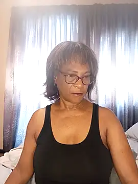 Hotgrannyx online show from December 17, 2025, 4:17 am