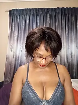 Hotgrannyx online show from March 31, 2026, 4:14 am