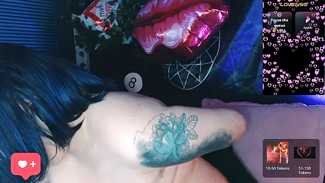 Snapshot of Psychobitch7 chatting on February 15, 2026, 8:08 pm Psychobitch7 online show from February 15, 2026, 8:08 pm