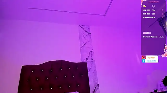 Snapshot of alysson_18 chatting on October 10, 2025, 1:23 pm alysson 18 online show from October 10, 2025, 1:23 pm