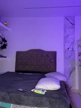 alysson 18 online show from March 28, 2026, 1:12 pm