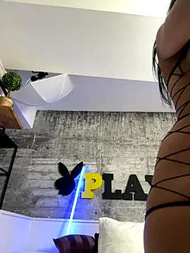 Snapshot of NikkiStarX chatting on November 2, 2025, 6:13 pm NikkiStarX online show from November 2, 2025, 6:13 pm