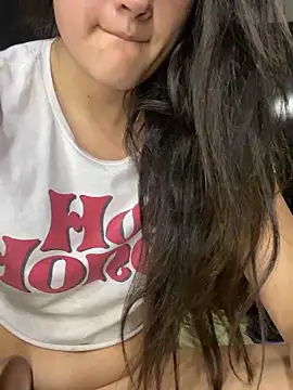 Snapshot of carolina31paris1 chatting on March 17, 2025, 8:29 am carolina31paris1 online show from March 17, 2025, 8:29 am