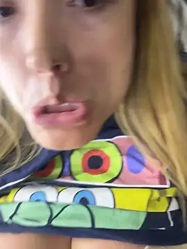 carolina31paris1 online show from March 23, 2026, 5:29 am