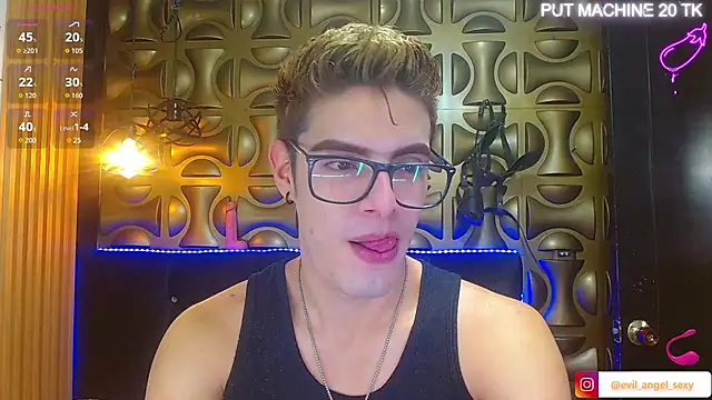 Snapshot of angel_sexyevil chatting on December 1, 2025, 12:28 pm angel sexyevil online show from December 1, 2025, 12:28 pm