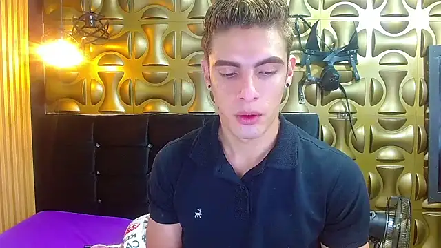 Snapshot of angel_sexyevil chatting on November 23, 2025, 12:26 pm angel sexyevil online show from November 23, 2025, 12:26 pm