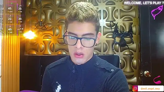 Snapshot of angel_sexyevil chatting on November 21, 2025, 12:26 pm angel sexyevil online show from November 21, 2025, 12:26 pm