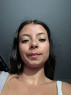 Snapshot of RsellAmb chatting on February 23, 2025, 3:35 am RsellAmb online show from February 23, 2025, 3:35 am