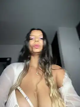 Snapshot of RsellAmb chatting on March 21, 2025, 4:17 am RsellAmb online show from March 21, 2025, 4:17 am