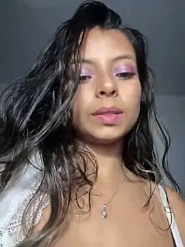 Snapshot of RsellAmb chatting on March 22, 2025, 3:42 pm RsellAmb online show from March 22, 2025, 3:42 pm