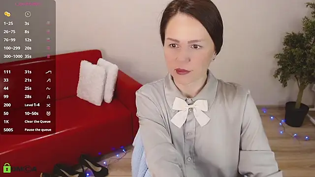 VickyGolden online show from March 4, 2026, 5:15 am