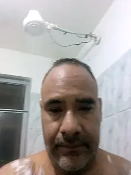 Snapshot of PhillDrake11 chatting on November 1, 2025, 4:19 am PhillDrake11 online show from November 1, 2025, 4:19 am