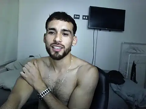 Snapshot of Emanuell__ chatting on October 13, 2025, 11:49 pm Emanuell online show from October 13, 2025, 11:49 pm