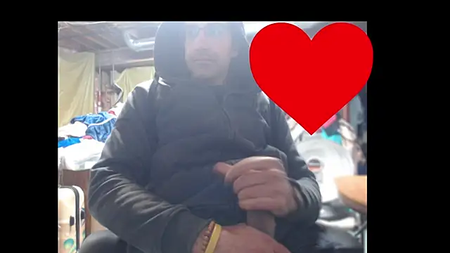 Gsmile1 online show from April 7, 2026, 10:44 pm