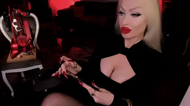 Snapshot of GreedyFinDom chatting on February 3, 2026, 6:22 am GreedyFinDom online show from February 3, 2026, 6:22 am