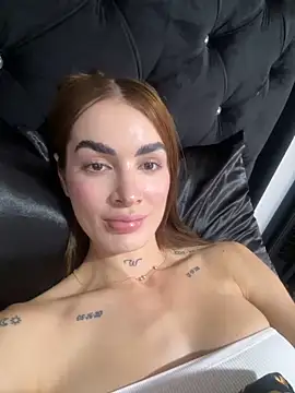 Snapshot of SofiaCarter chatting on December 12, 2024, 10:20 pm SofiaCarter online show from December 12, 2024, 10:20 pm