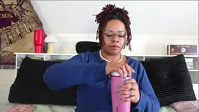 Snapshot of -khayaparker chatting on February 28, 2026, 5:01 pm -khayaparker online show from February 28, 2026, 5:01 pm