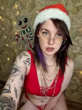 LazyTanukii online show from December 23, 2025, 6:45 am