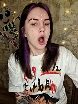 LazyTanukii online show from December 19, 2025, 6:38 am