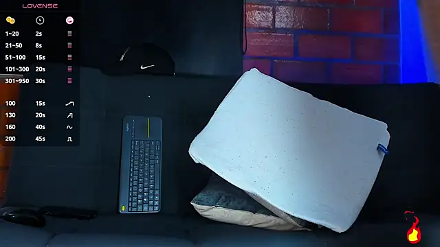 vanegas luis online show from November 30, 2025, 12:17 pm