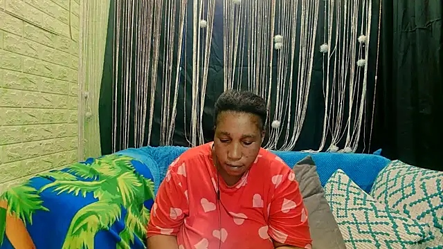 mysticeboney online show from November 23, 2025, 4:50 pm