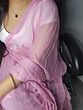 Snapshot of aliyaah_singh chatting on May 20, 2026, 6:16 pm aliyaah singh online show from May 20, 2026, 6:16 pm