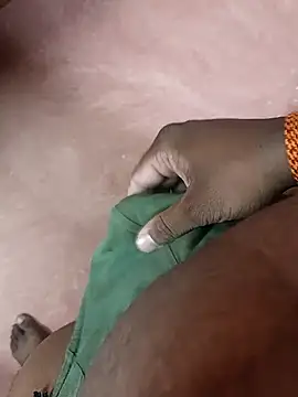 dinesh682 online show from April 10, 2026, 6:31 am