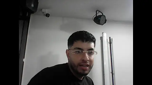 dereck fiore online show from February 11, 2025, 6:01 pm